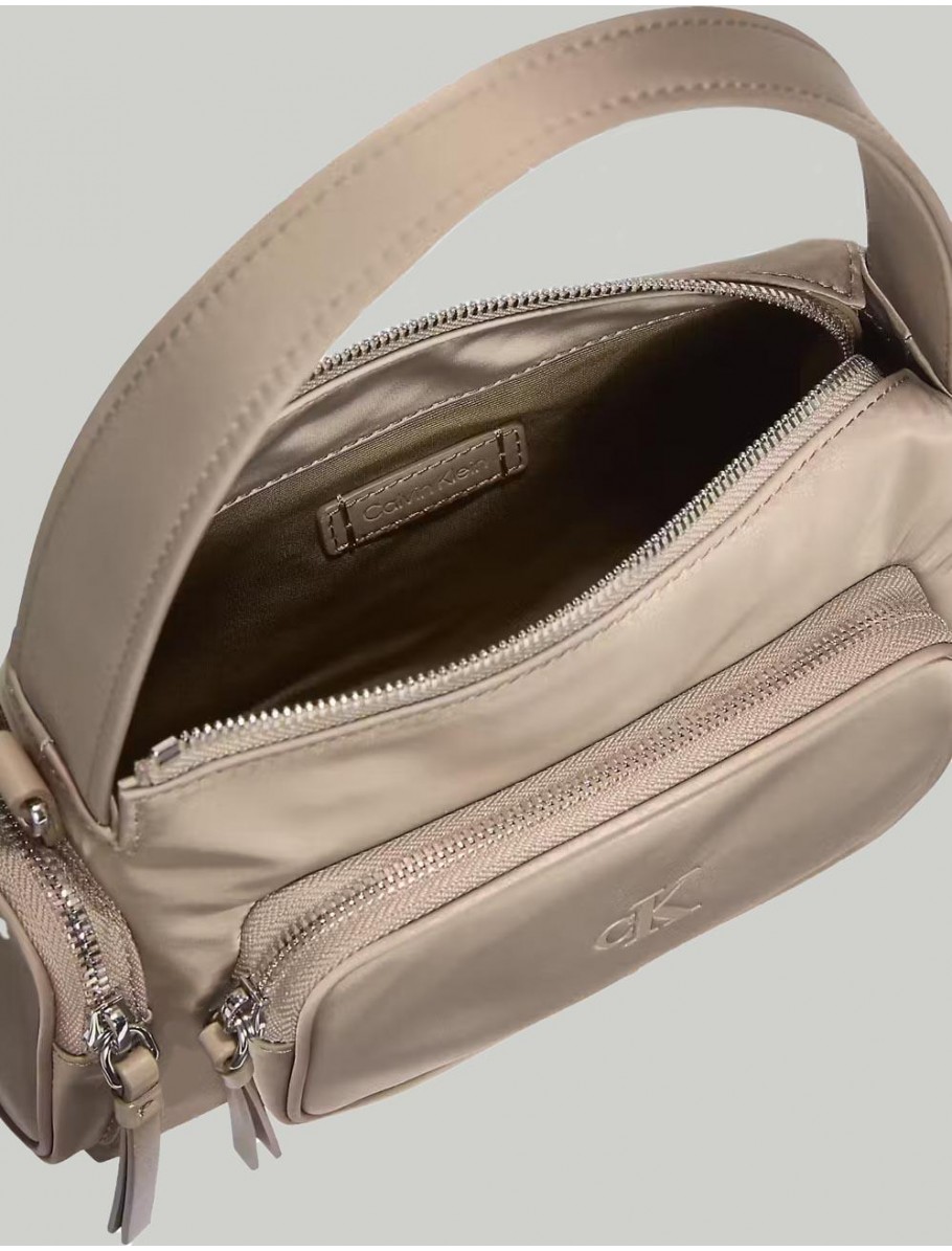 BOLSO CALVIN KLEIN POCKET NYLON BAG W STRAP TAUPE