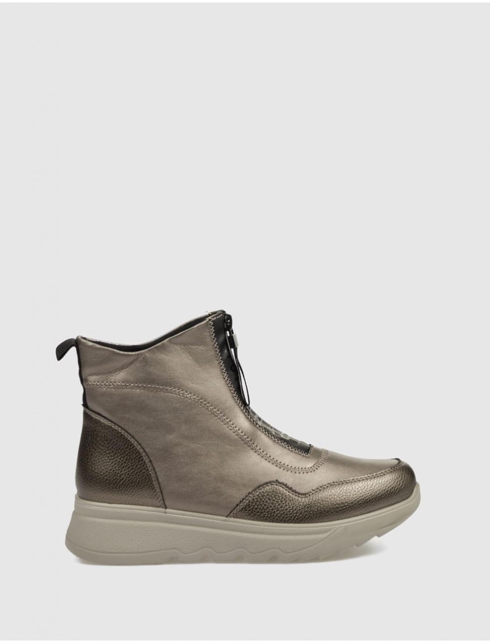 BOTiN KAMOME TRENDS MAGDA BEIG