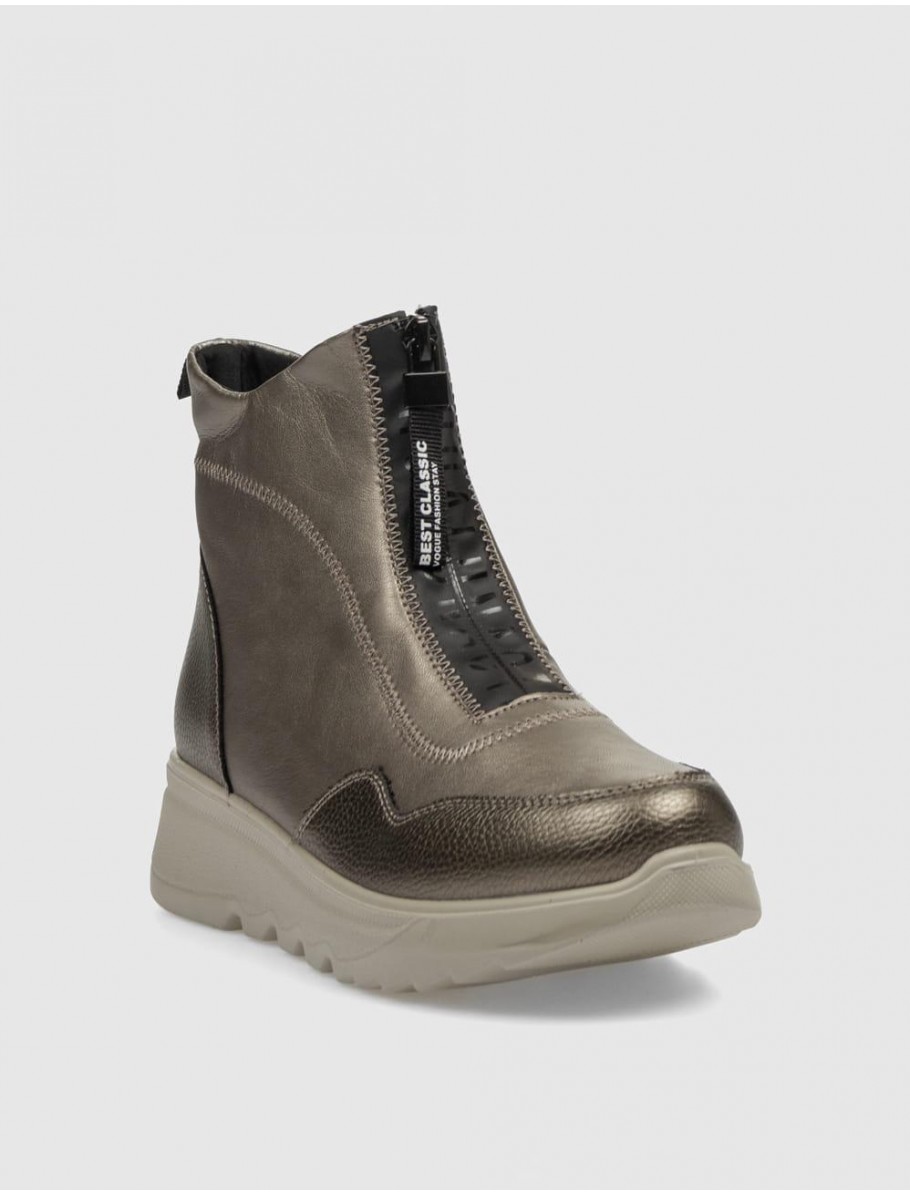 BOTiN KAMOME TRENDS MAGDA BEIG