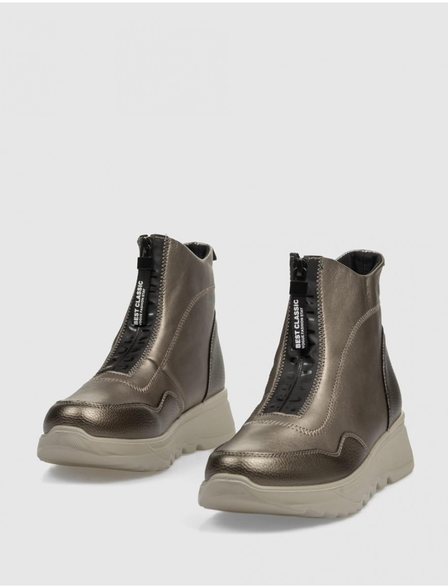BOTiN KAMOME TRENDS MAGDA BEIG