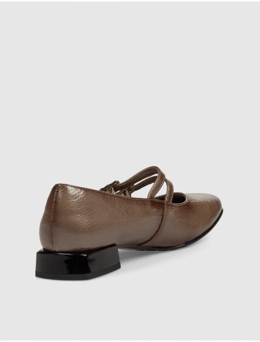 MERCEDITA KAMOME TRENDS NEDA MARRoN