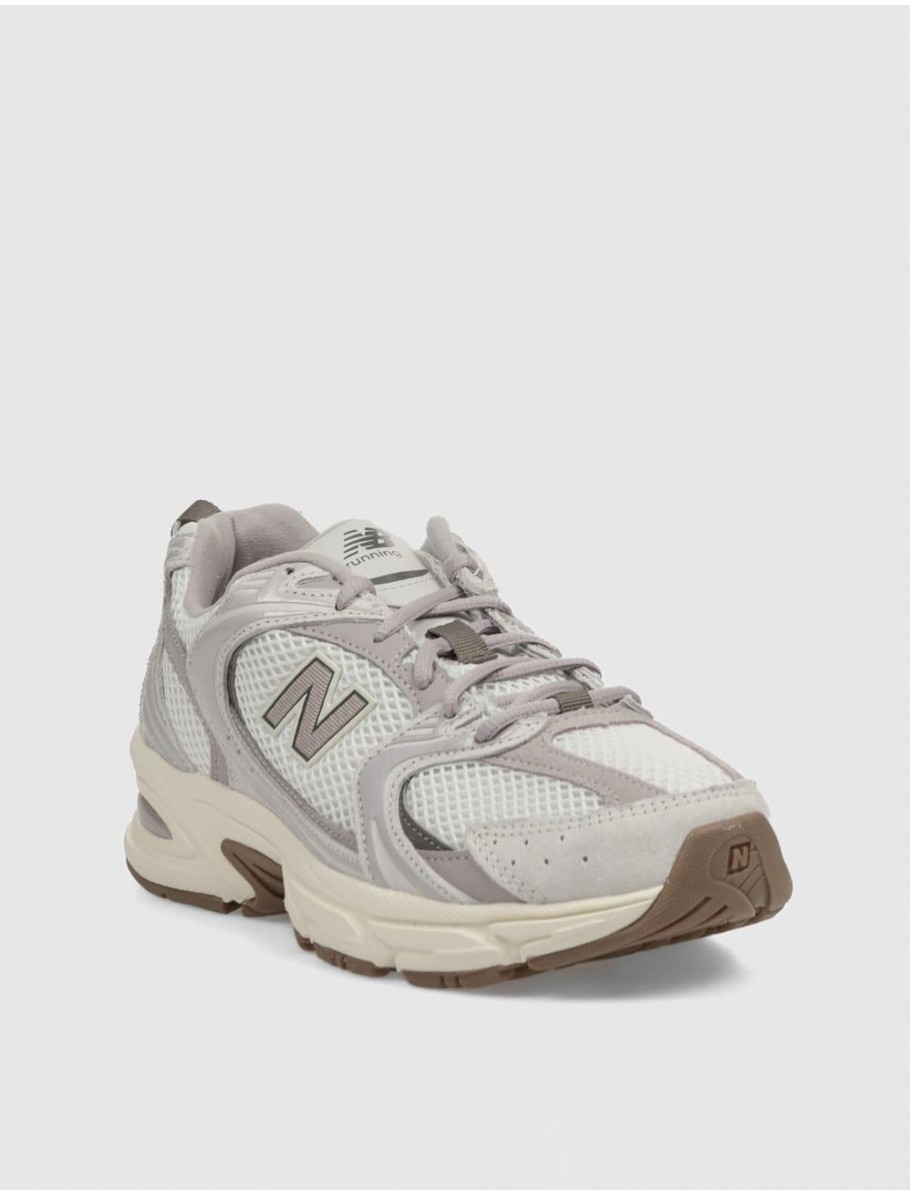 ZAPATILLA NEW BALANCE U530 GRIS
