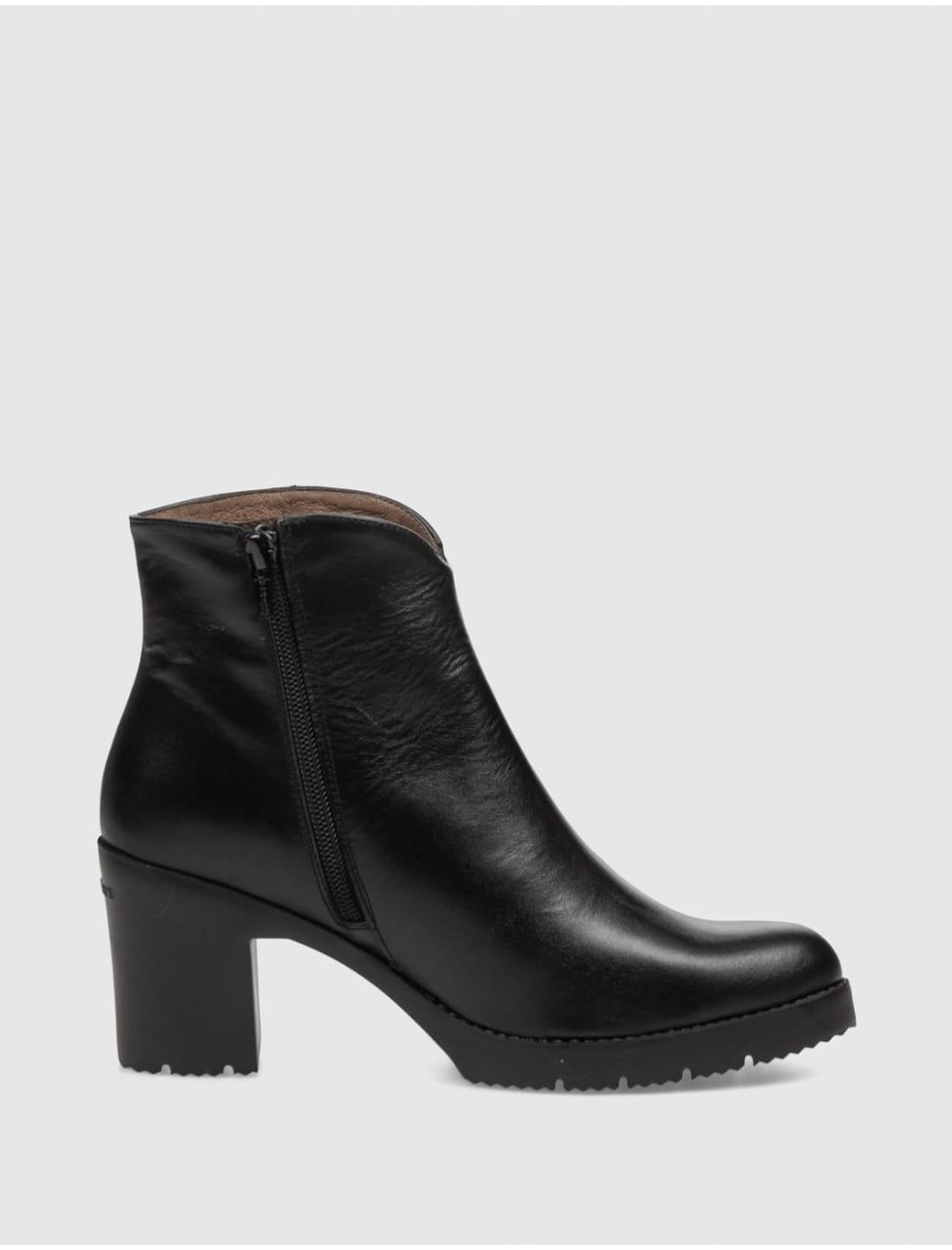 BOTiN WONDERS M 4502 NEGRO
