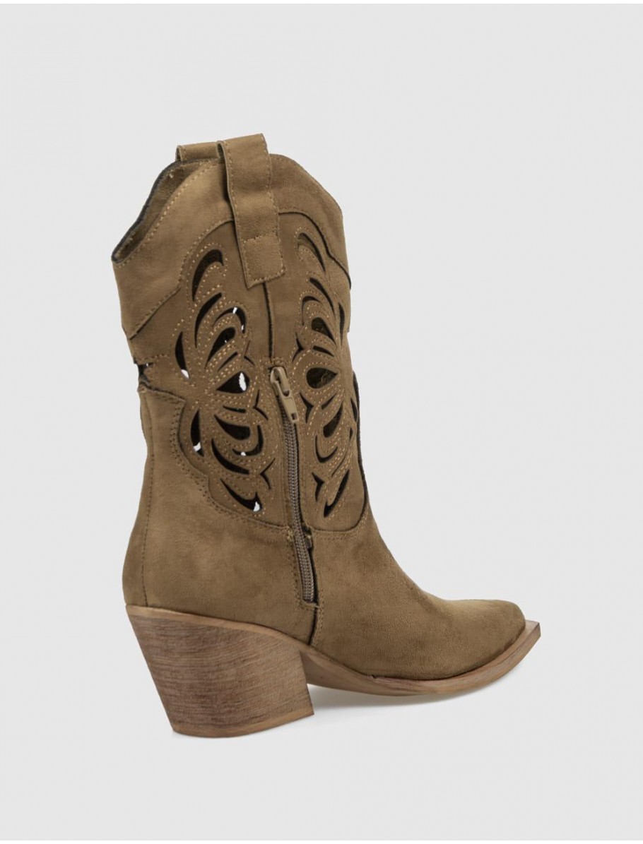 BOTiN KAMOME TRENDS LUJAN CaMEL