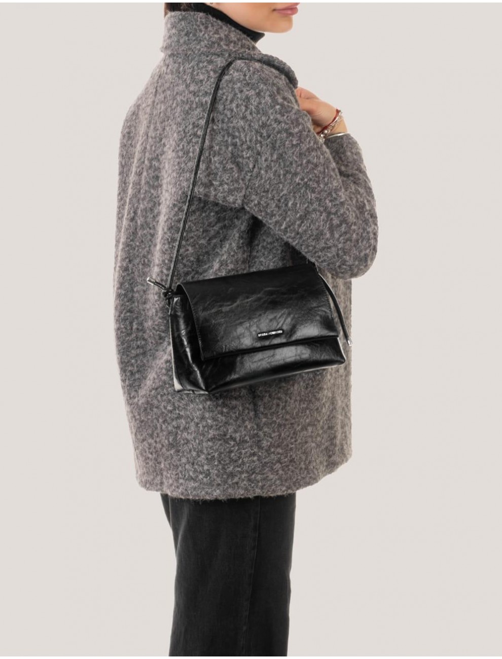 BOLSO OBVIO COMPLEMENTOS MIRELA NEGRO