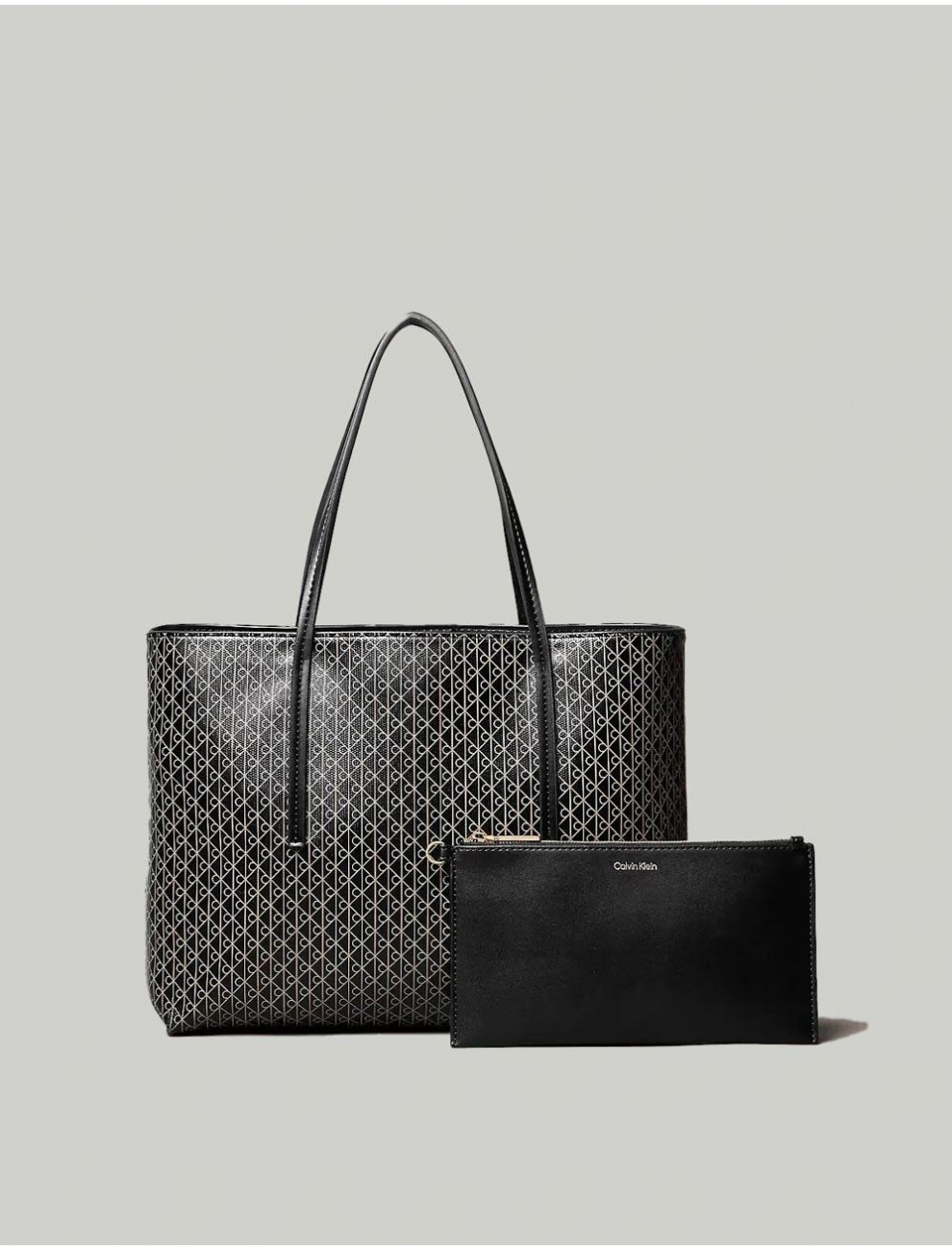 BOLSO CALVIN KLEIN EMBLEM AOP TOTE NEGRO