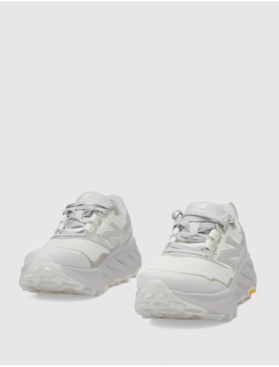 ZAPATILLA NEW BALANCE WTHIER BEIG