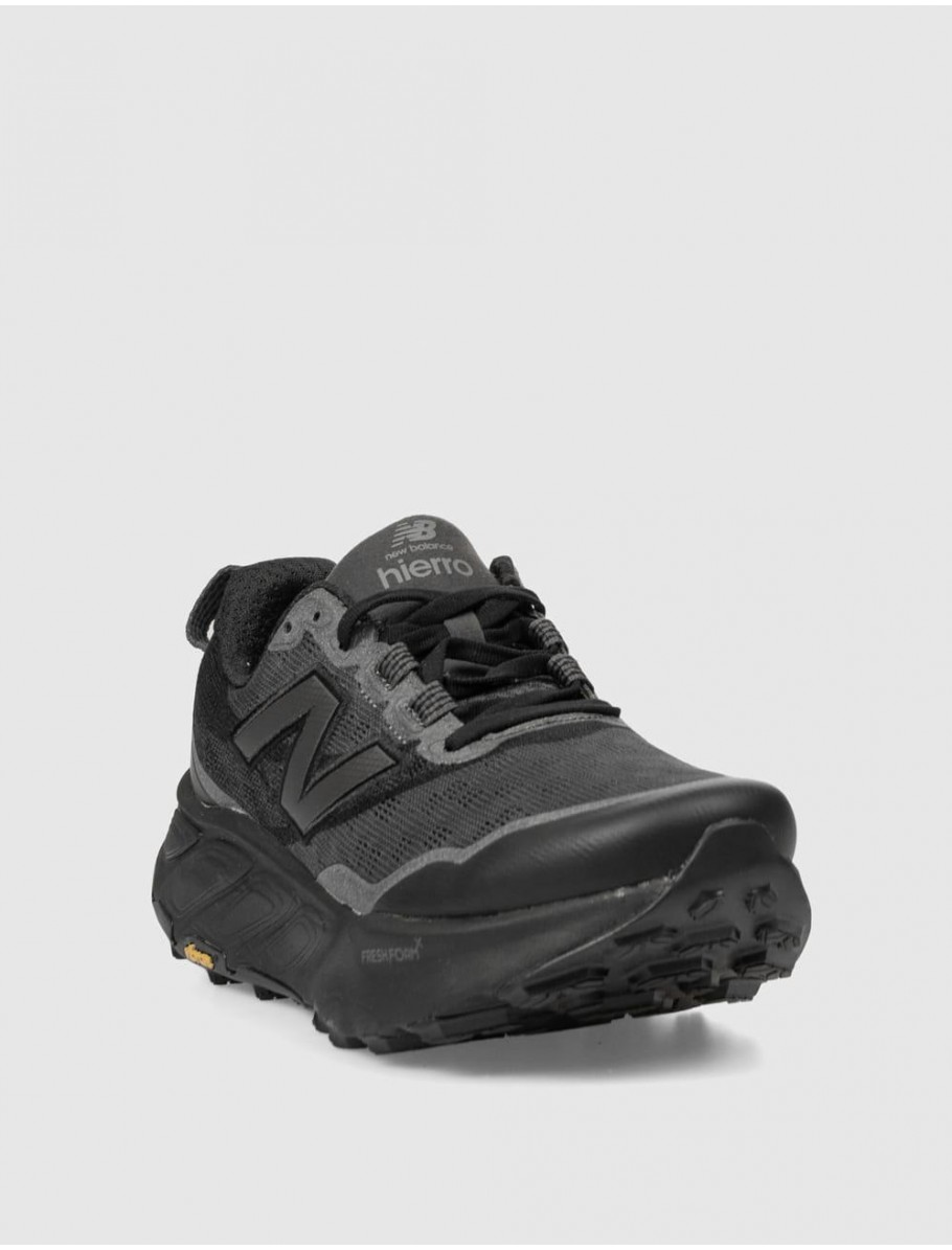 ZAPATILLA NEW BALANCE MTHIER NEGRO