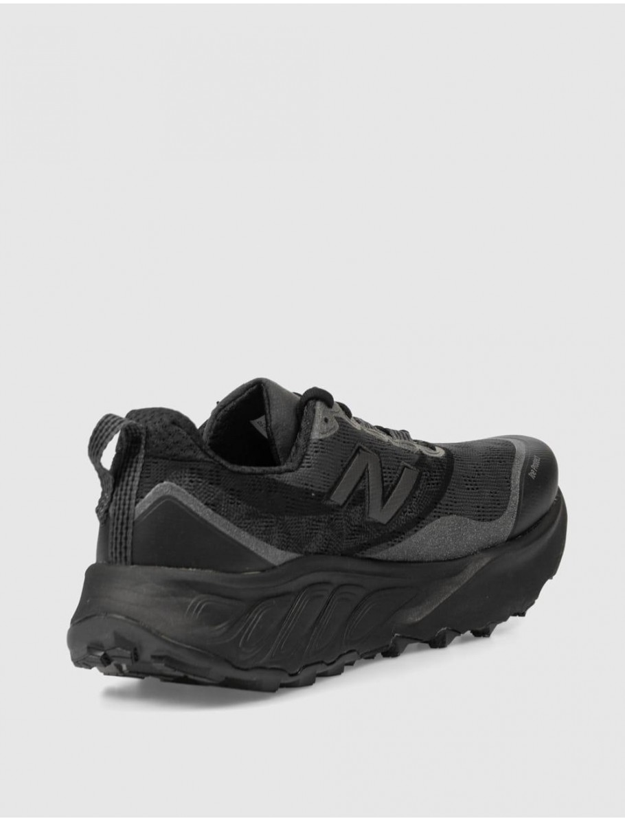 ZAPATILLA NEW BALANCE MTHIER NEGRO