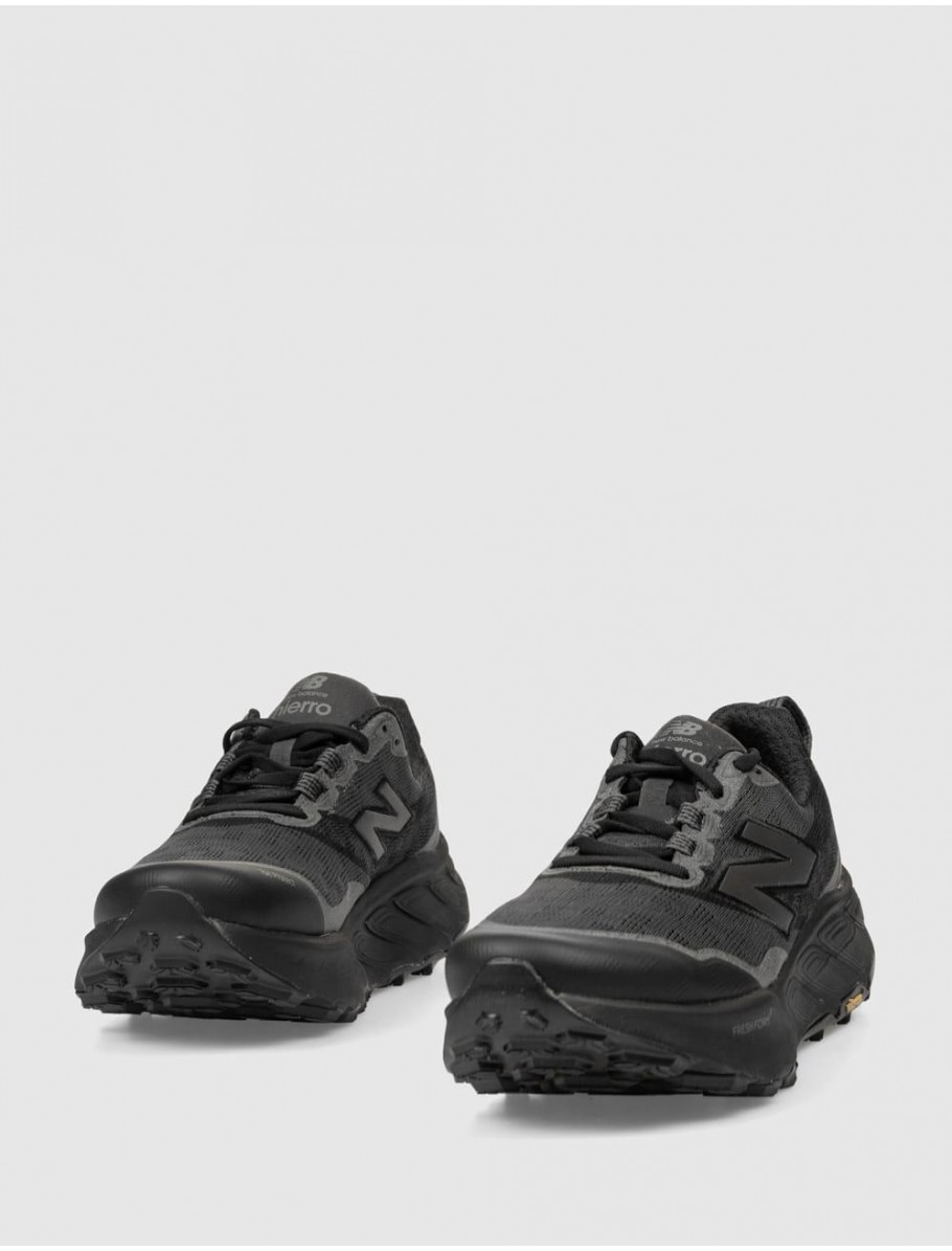 ZAPATILLA NEW BALANCE MTHIER NEGRO