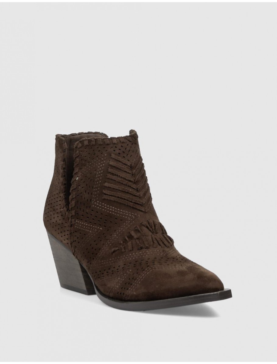 BOTiN KAMOME TRENDS MAYA MARRoN