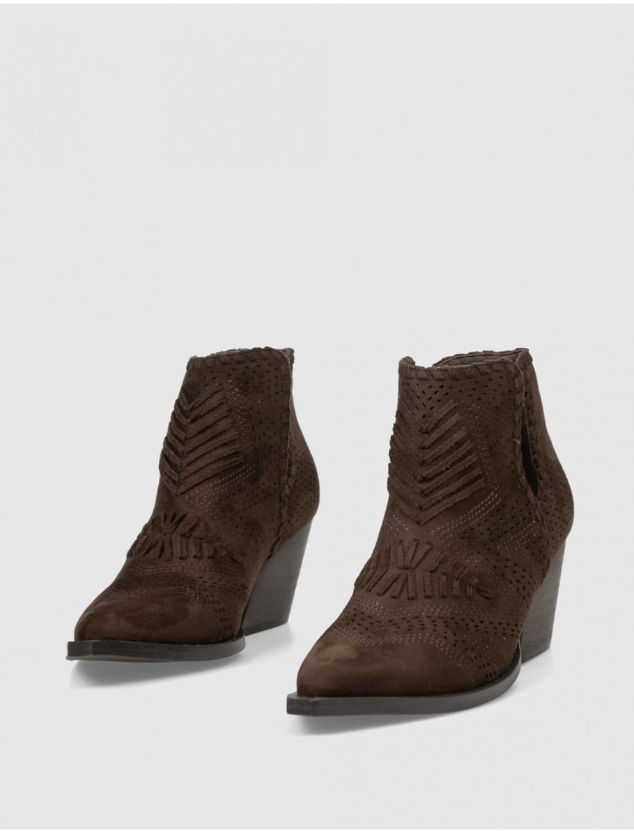 BOTiN KAMOME TRENDS MAYA MARRoN