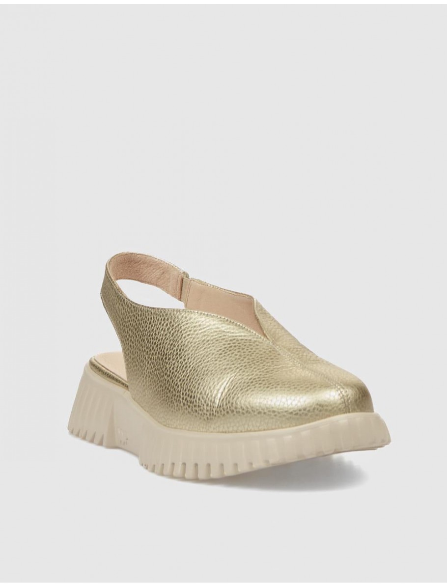 ZAPATO WONDERS A 4411 PLATINO