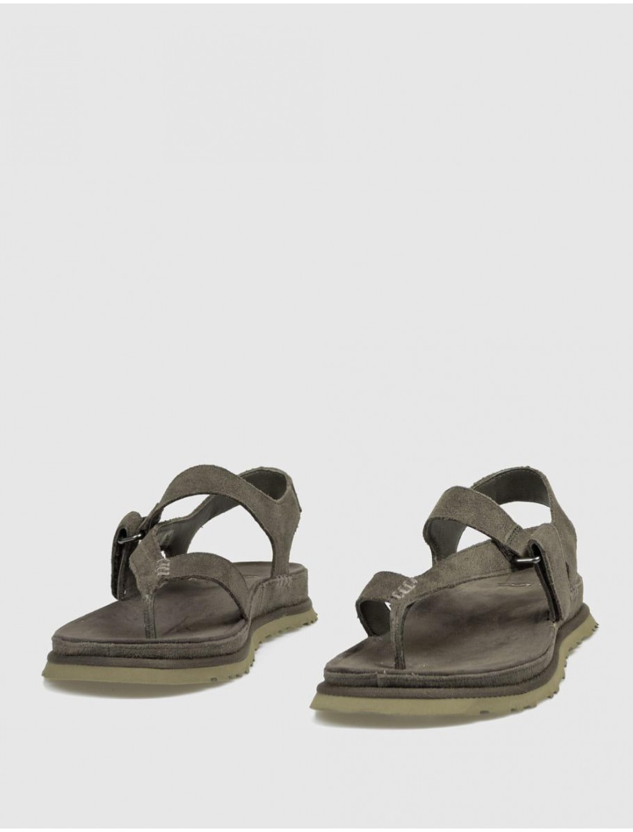 SANDALIA DE DEDO UGG GOLDENGAZE TOE POST MARRoN