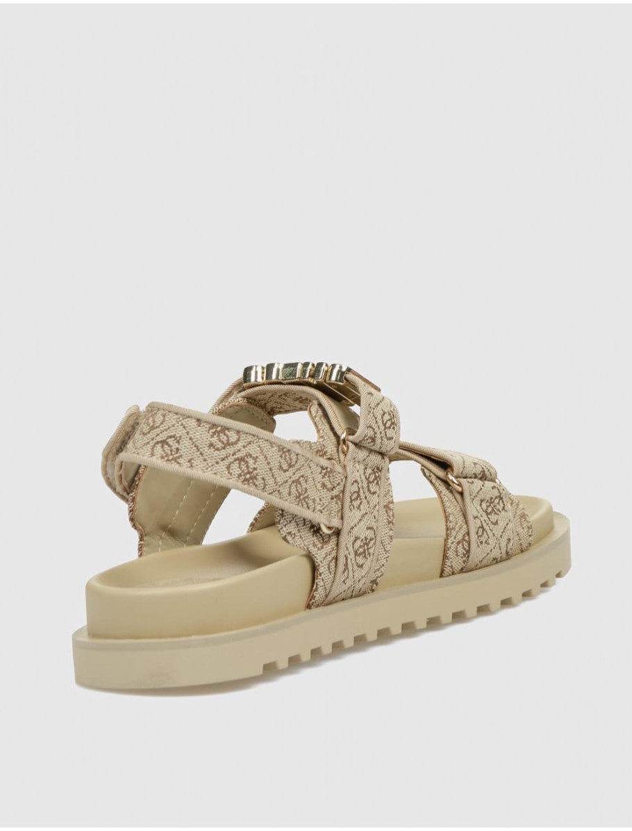 SANDALIA GUESS FABELIS2 MARRoN