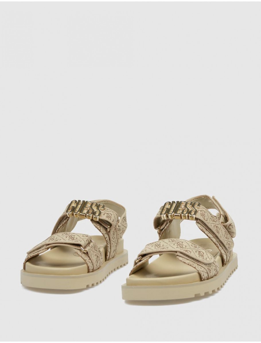 SANDALIA GUESS FABELIS2 MARRoN