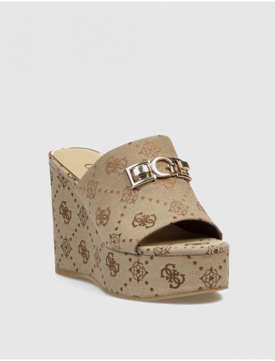SANDALIA GUESS EVENZA BEIG