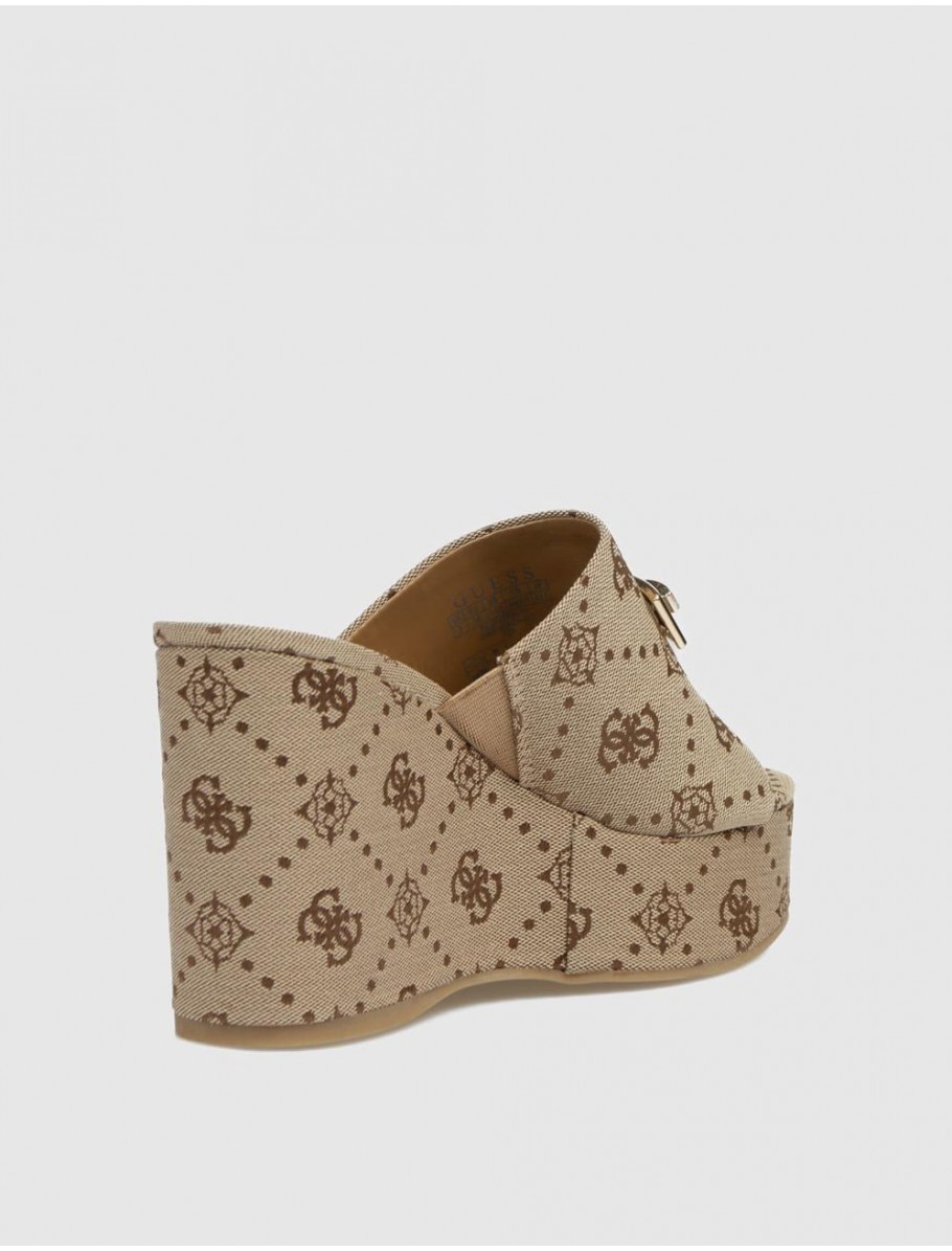 SANDALIA GUESS EVENZA BEIG