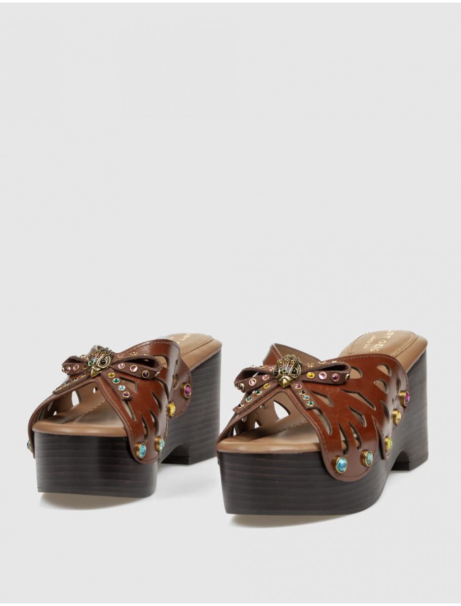 SANDALIA KURT GEIGER BUTTERFLY PLATFORM MULE MARRoN
