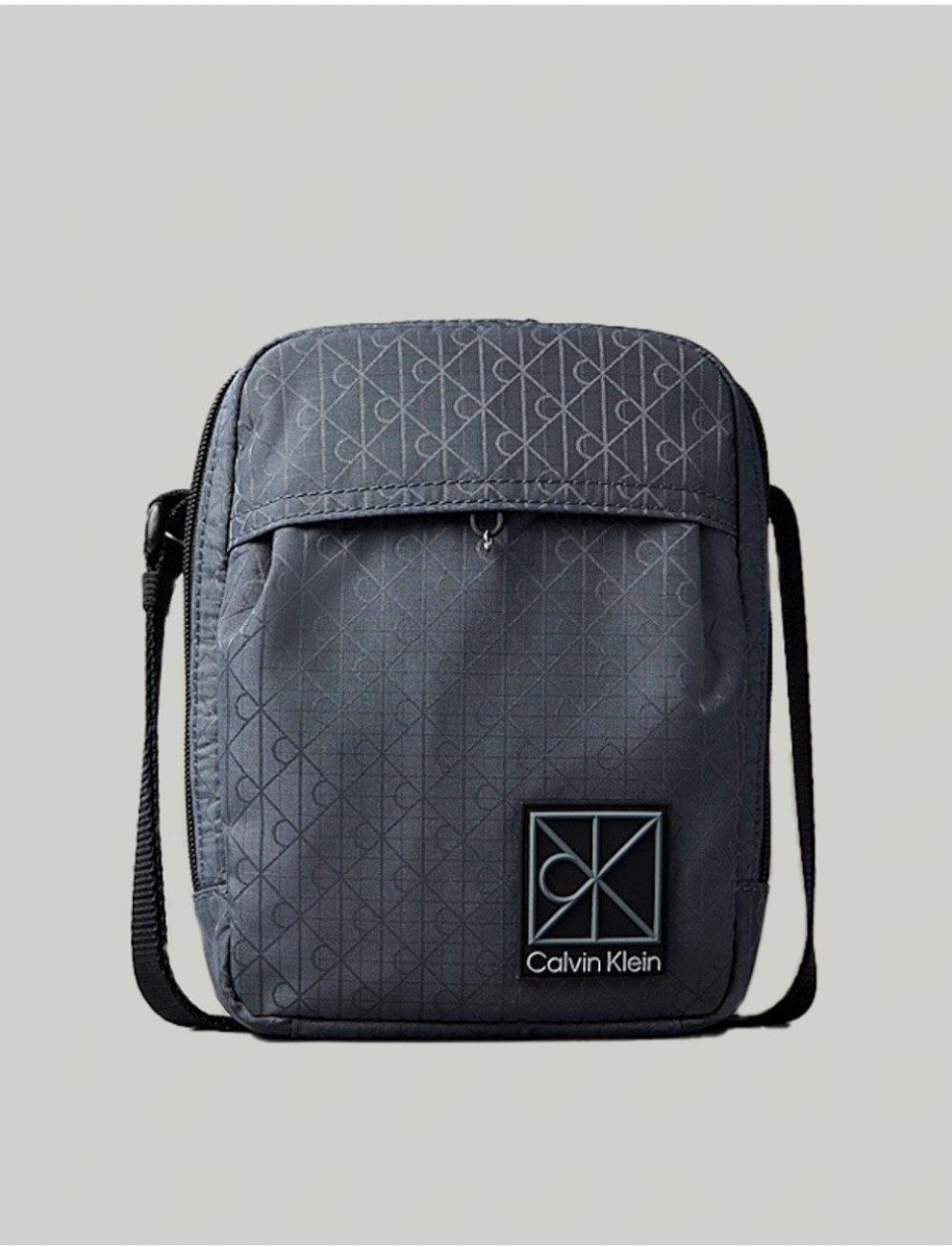BANDOLERA CALVIN KLEIN UTILITY EMBLEM REPORTER AZUL
