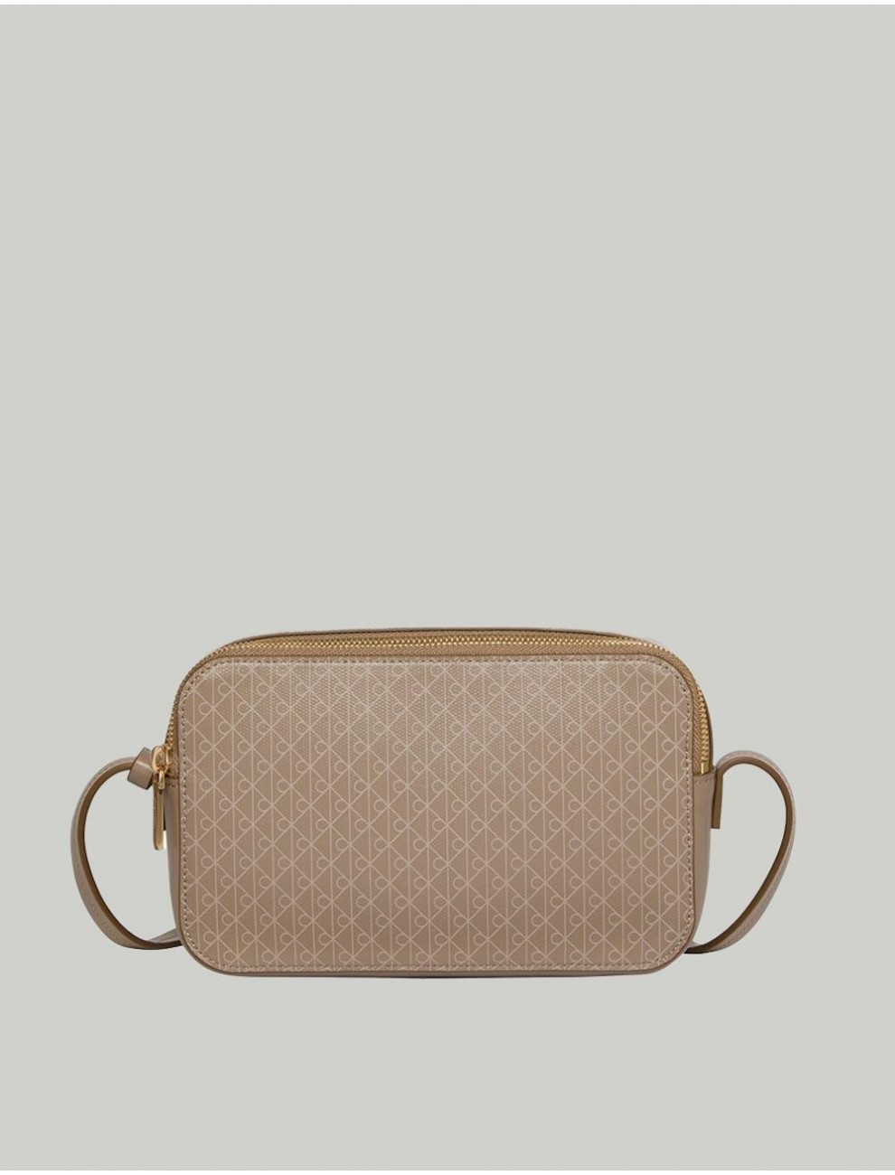 BOLSO CALVIN KLEIN EMBLEM AOP ELONGATED TAUPE