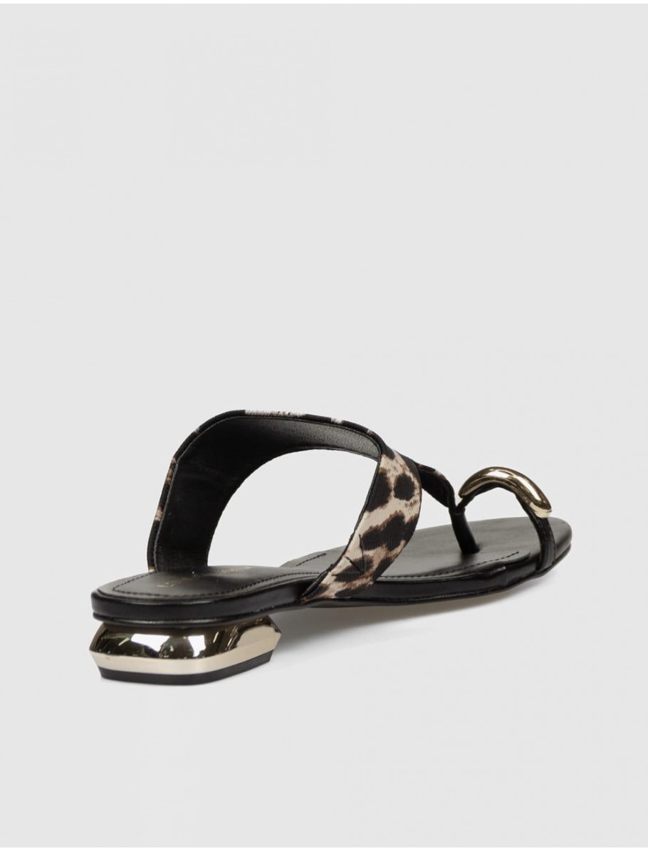 SANDALIA DE DEDO LOLA CASADEMUNT LS2605040 MARRoN