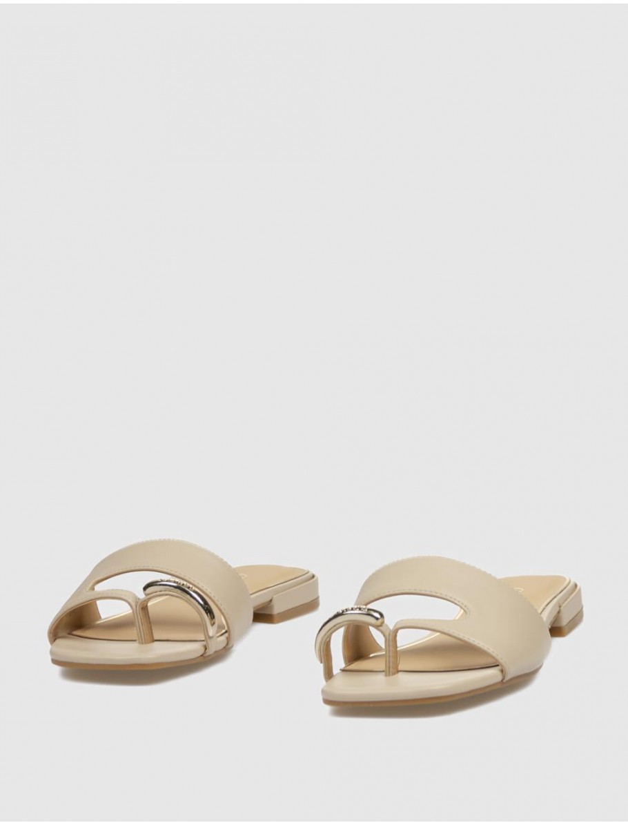 SANDALIA DE DEDO GUESS TABLITA NUDE