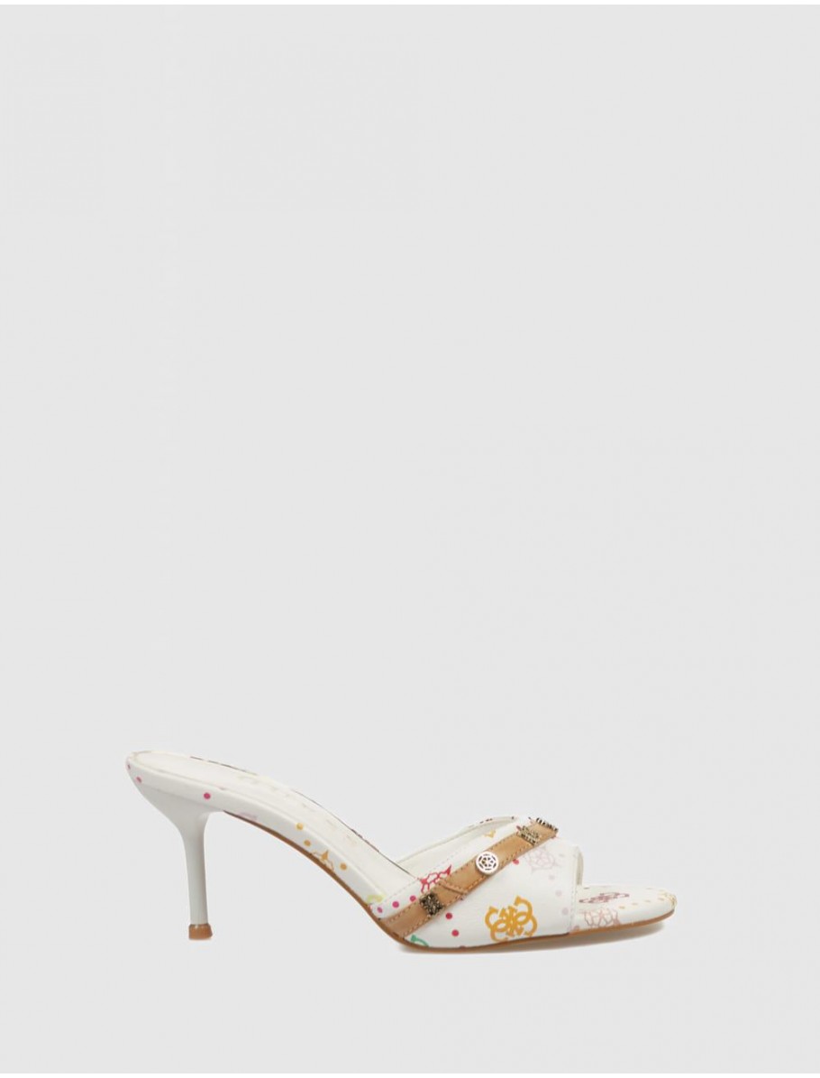 SANDALIA GUESS IORY BLANCO