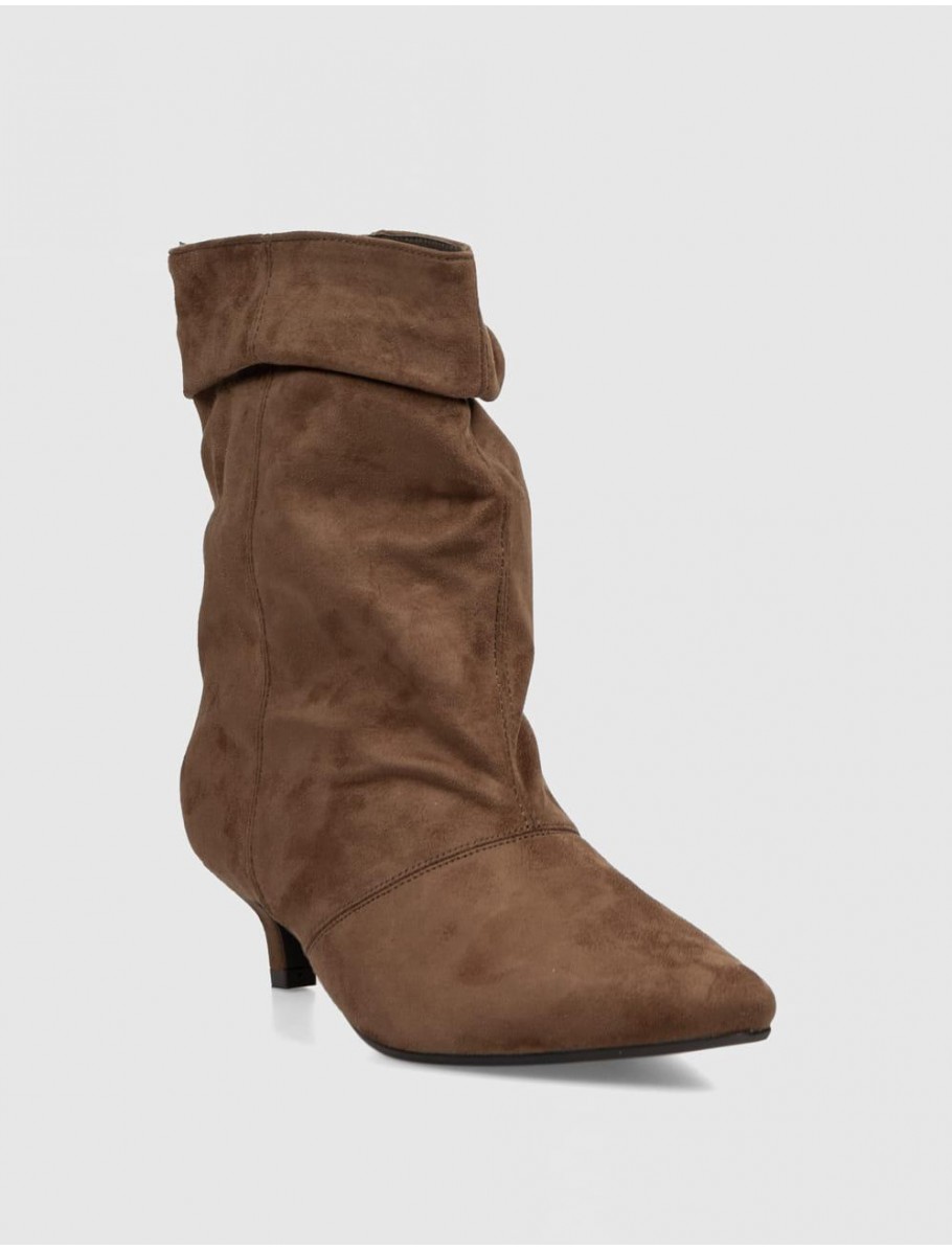 BOTiN KAMOME TRENDS DALIA MARRoN
