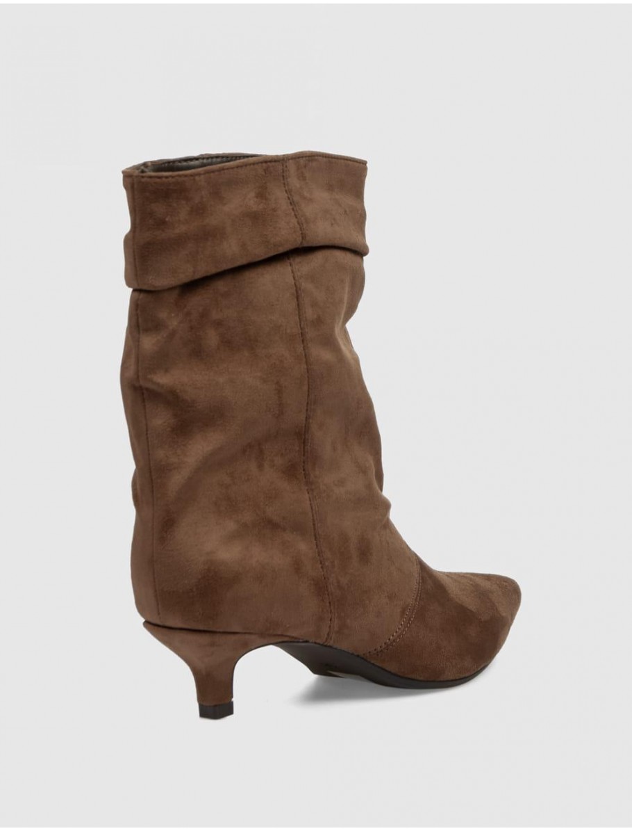 BOTiN KAMOME TRENDS DALIA MARRoN
