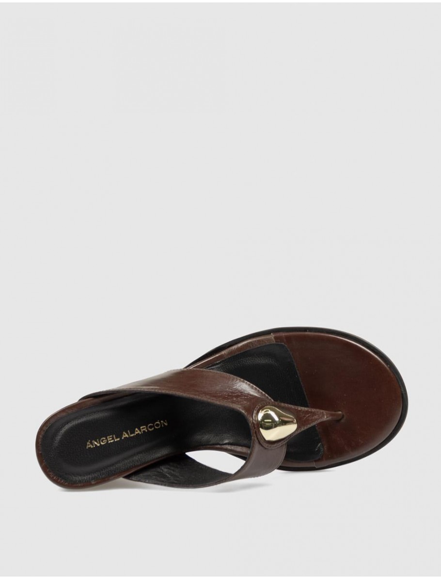 SANDALIA DE DEDO ANGEL ALARCON 26092 MARRoN