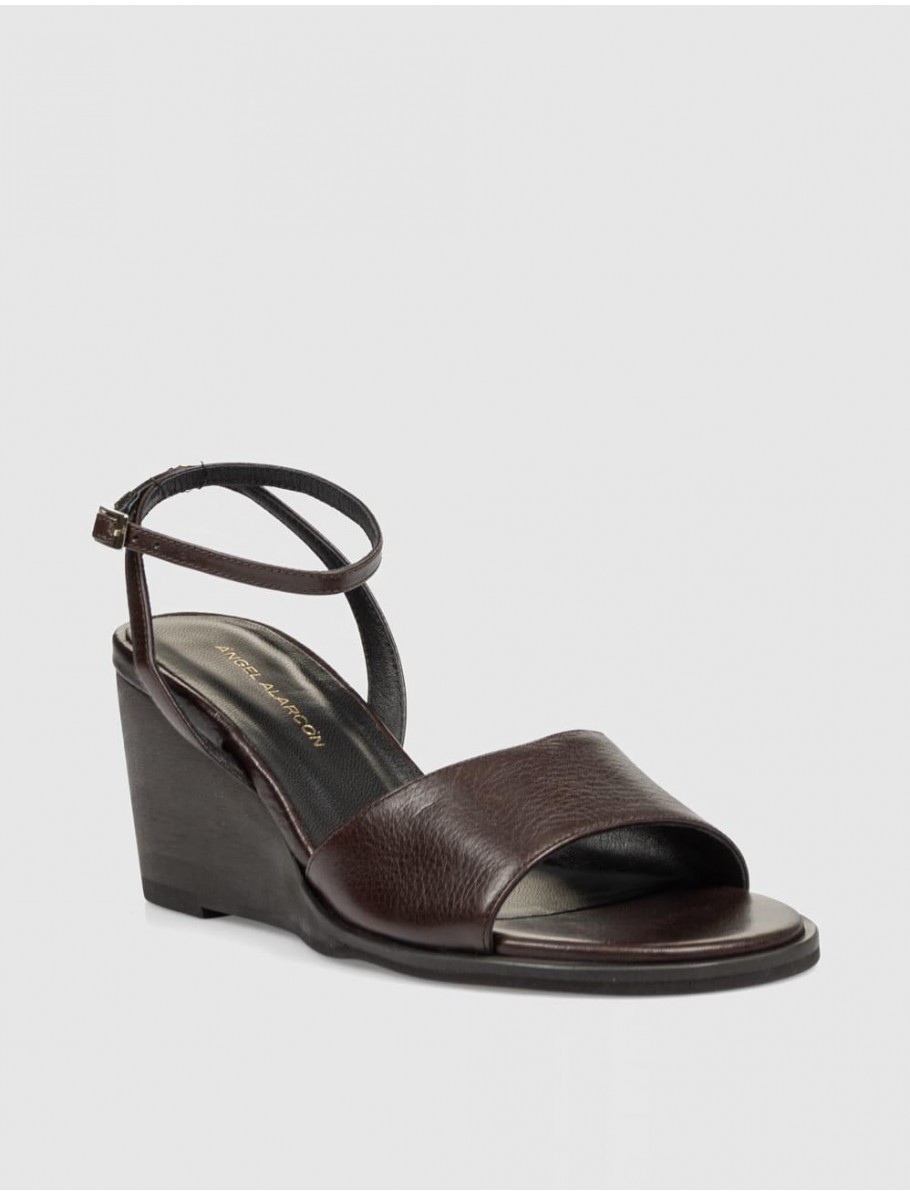 SANDALIA ANGEL ALARCON 26091 MARRoN