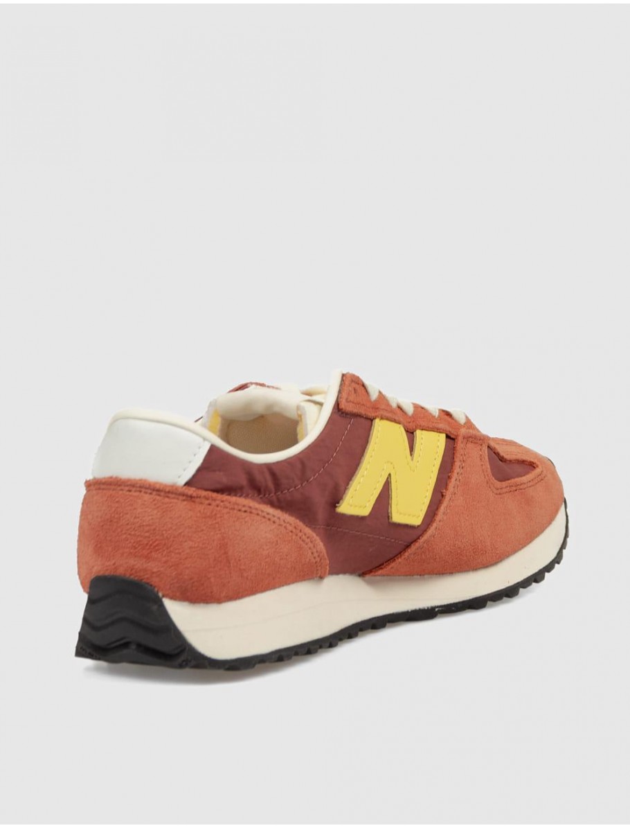 ZAPATILLA NEW BALANCE U471 ROJO