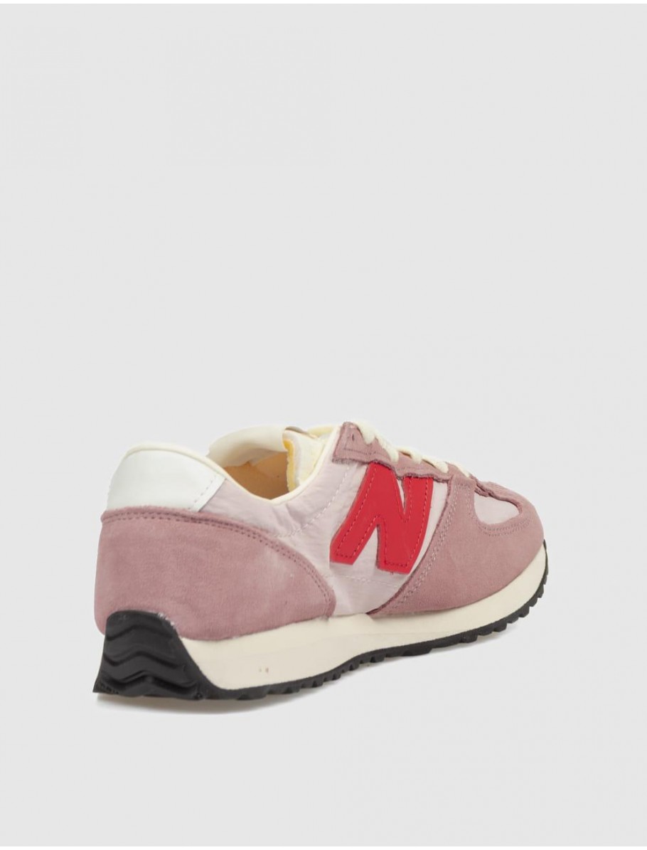 ZAPATILLA NEW BALANCE U471 ROSA