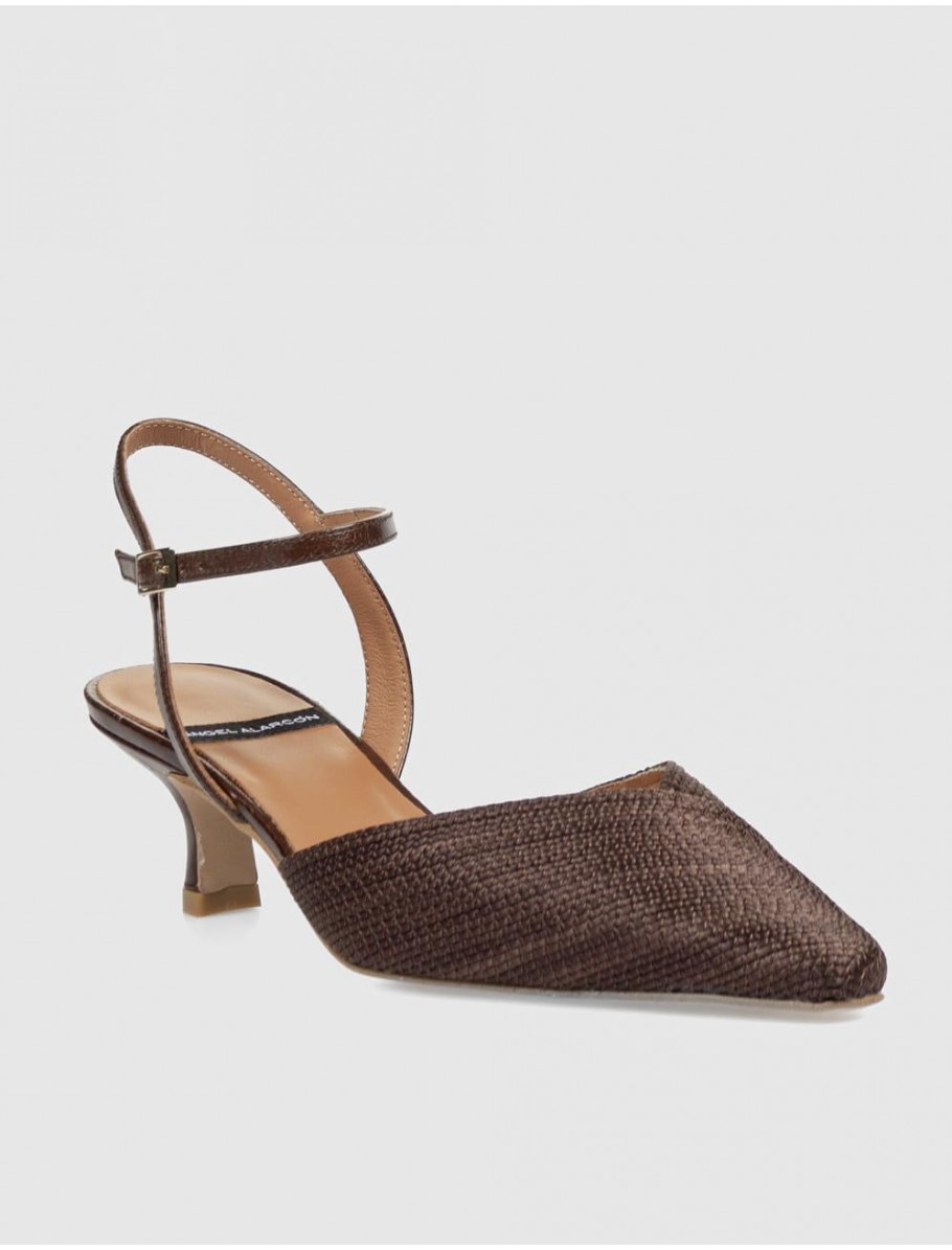 SANDALIA ANGEL ALARCON 26021 MARRoN