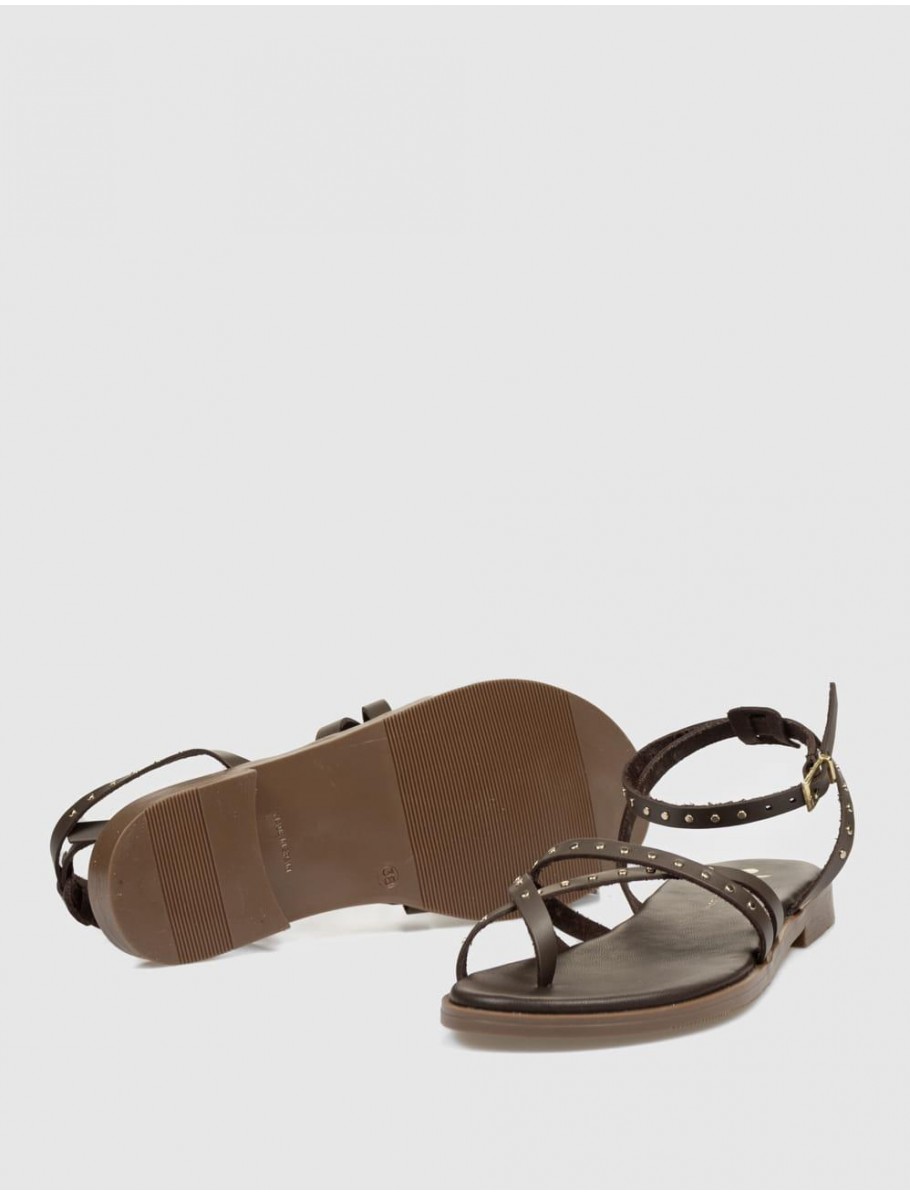 SANDALIA DE DEDO OBVIO SHOES NELIA MARRoN