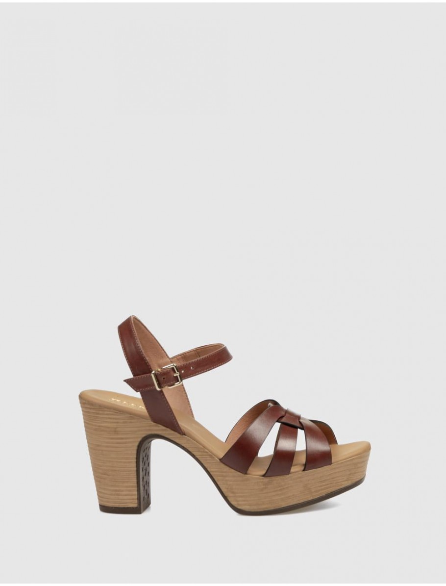 SANDALIA WEEKEND 16331 MARRoN