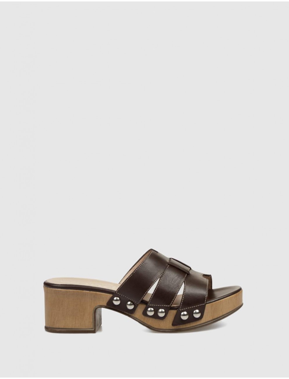SANDALIA WONDERS D 8861 MARRoN