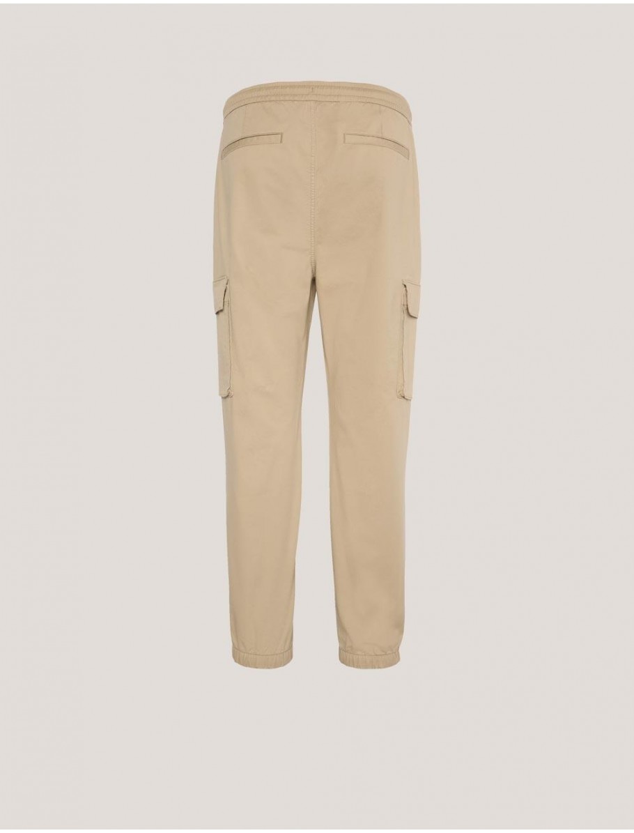 PANTALoN CALVIN KLEIN SKINNY ELASTIC COTTON CARGO PANT BEIG