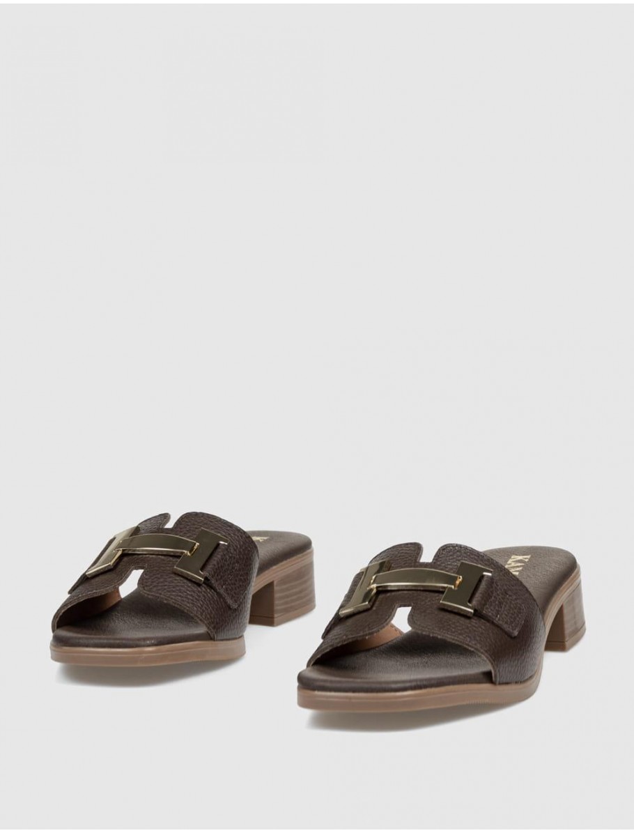 SANDALIA KAMOME RAWI MARRoN