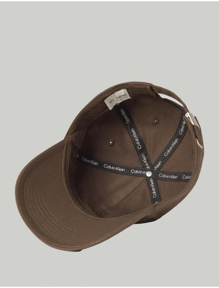 GORRA CALVIN KLEIN MONOGRAM EMBROIDERY BASEBALL CAP MARRoN