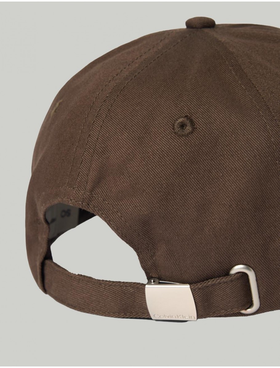 GORRA CALVIN KLEIN MONOGRAM EMBROIDERY BASEBALL CAP MARRoN
