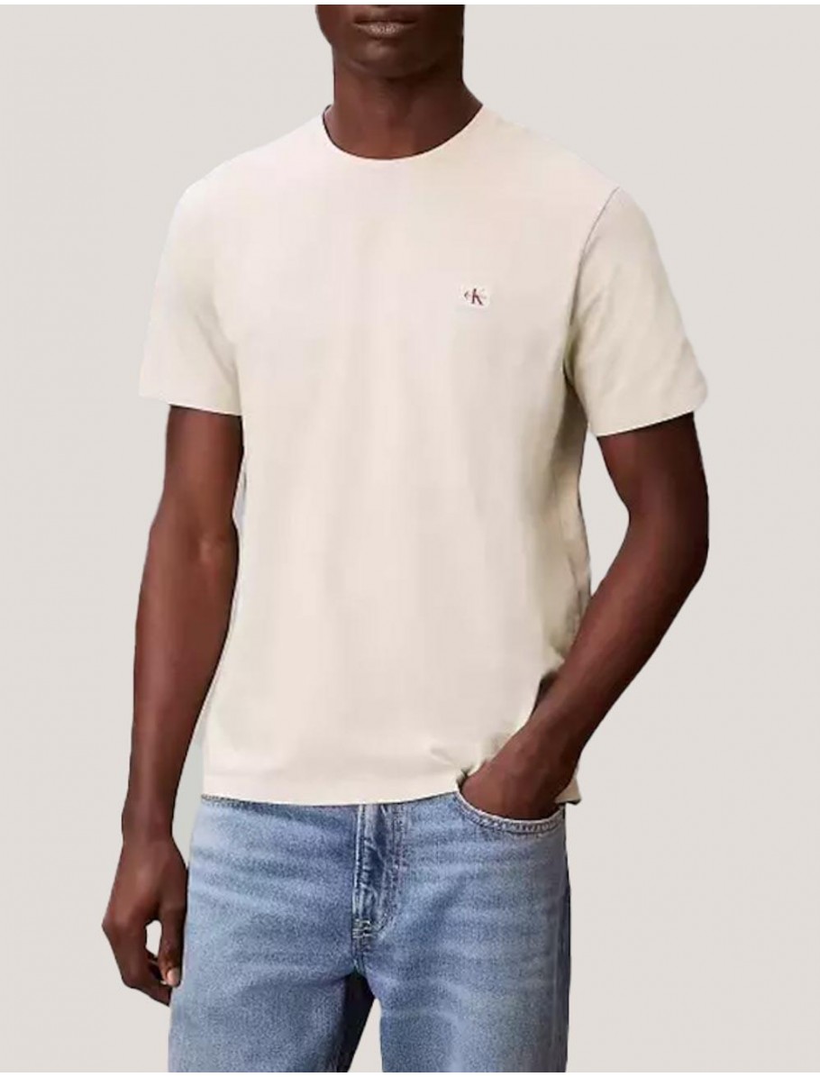 CAMISETA CALVIN KLEIN SS BADGE 30S JERSEY CLASSIC TEE BEIG