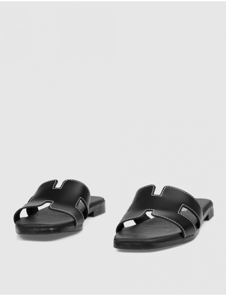 SANDALIA KAMOME ALAIA NEGRO