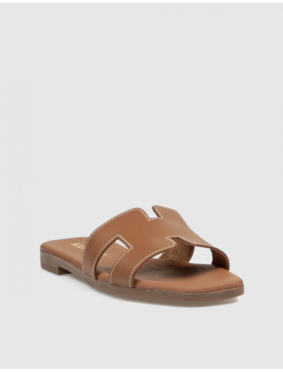 SANDALIA KAMOME ALAIA CUERO