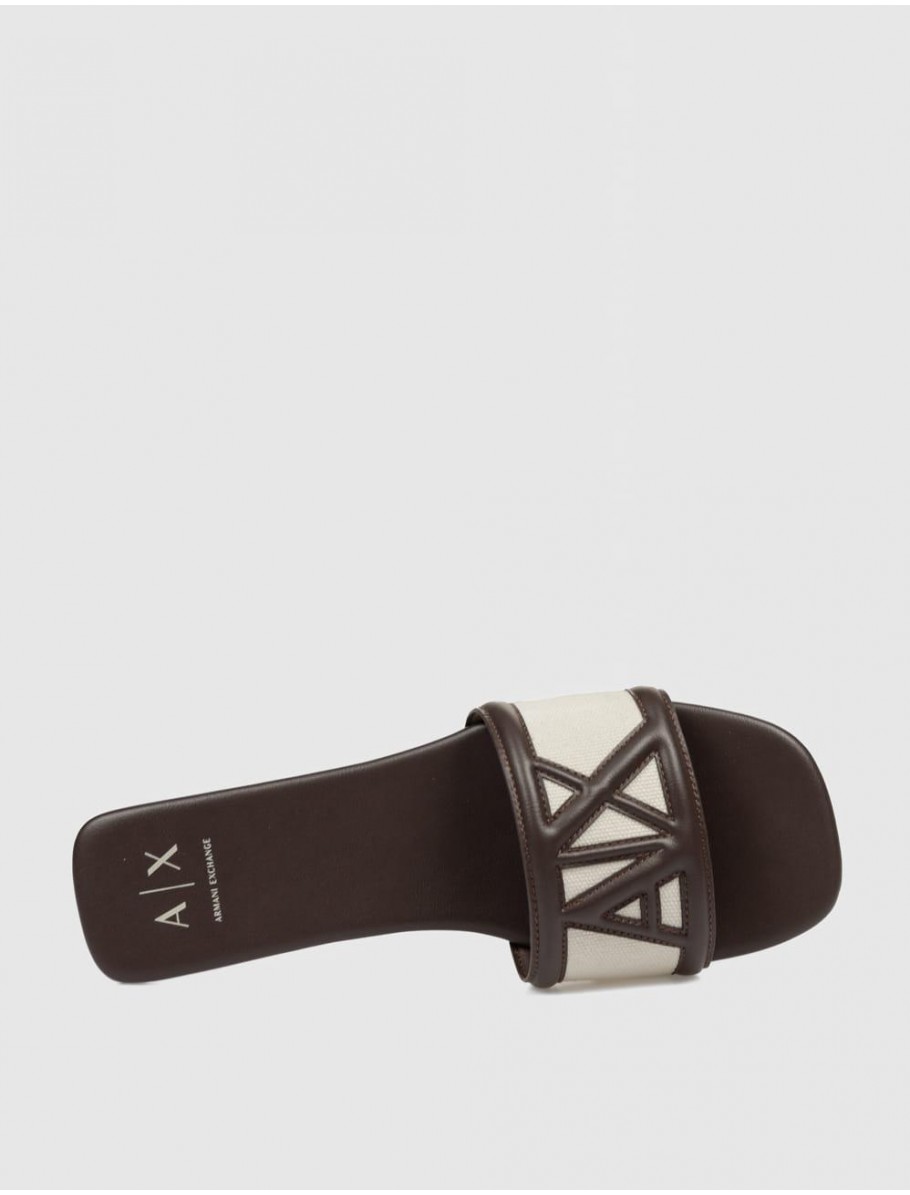 SANDALIA ARMANI EXCHANGE XW002568 MARRoN