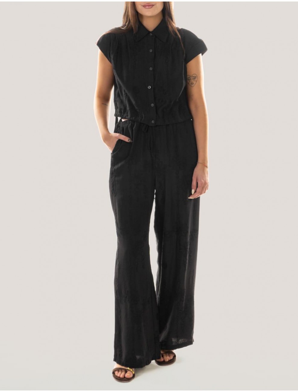 CONJUNTO OBVIO KIEL NEGRO