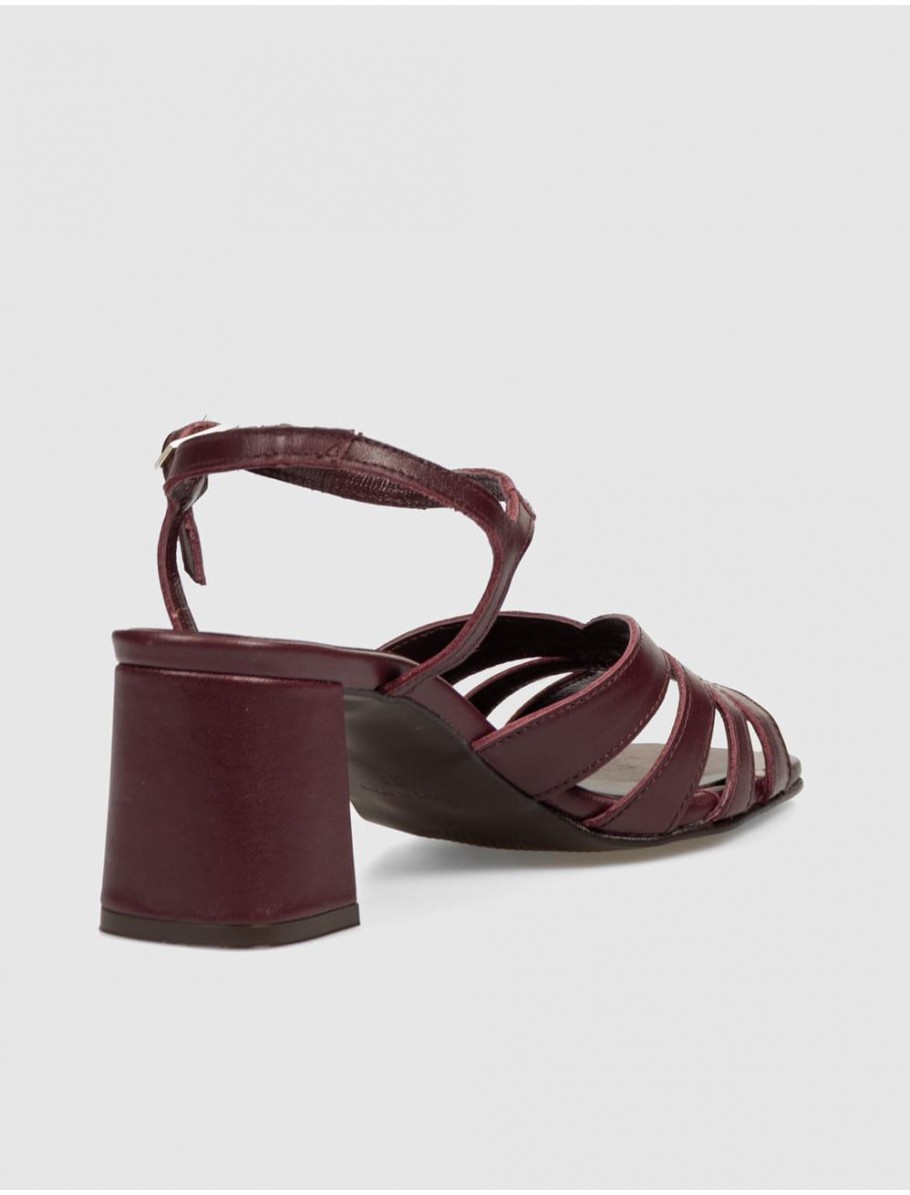 SANDALIA BRYAN STEPWISE 1028 BELLA BURDEOS