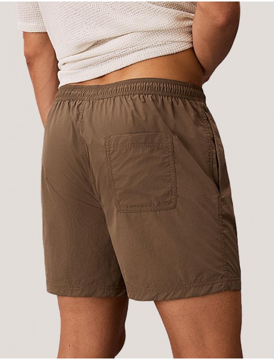 BANADOR CALVIN KLEIN MEDIUM DRAWSTRING MARRoN