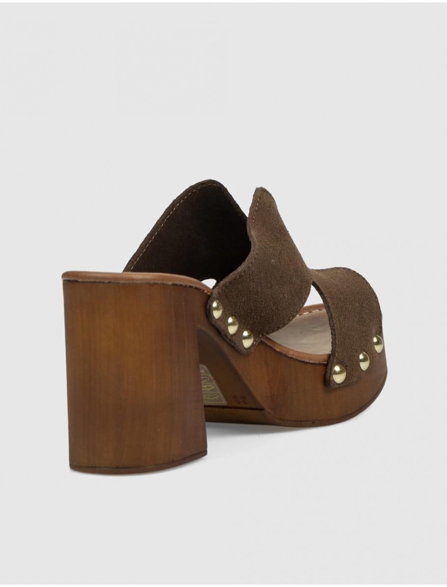 SANDALIA OBVIO SHOES PIPO MARRoN